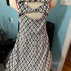 Black and white Xhilaration dress